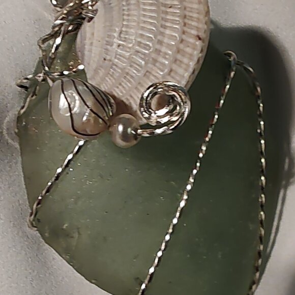 Beach Glass Pendant Seafoam Green Wave Sculpted Hand-twist, Silver Sterl setting - Picture 6 of 10